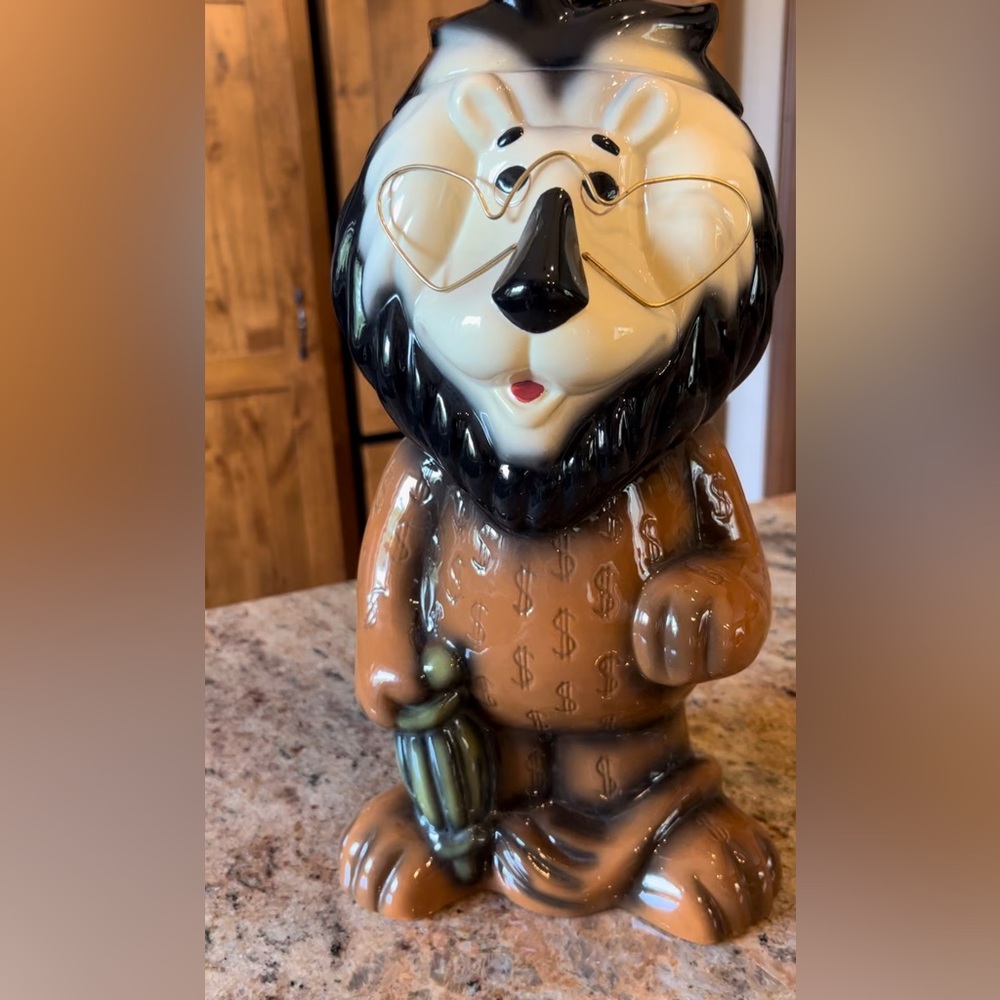 Hubert The Lion Harris Bank Cookie Jar 15" 2004
Lefton Hand Painted Ltd Edition